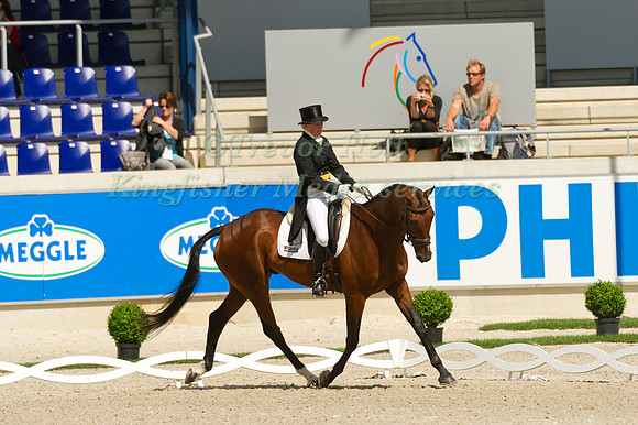 Jonelle Richards and Flintstar