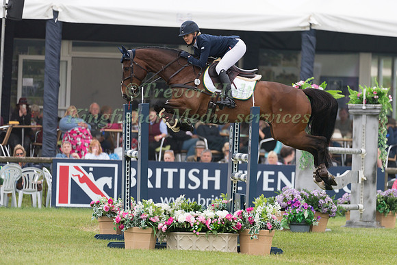 YASMIN INGHAM (GBR) AND NIGHT LINE
