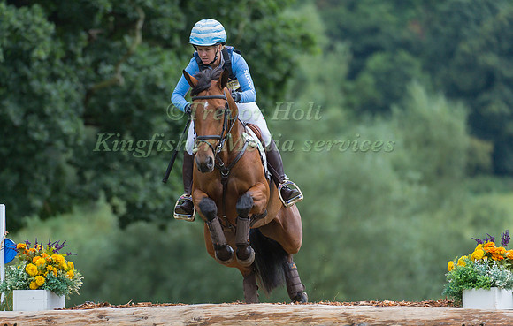 JONELLE  PRICE (NZL) RIDING OBOS IMPRESSIVE