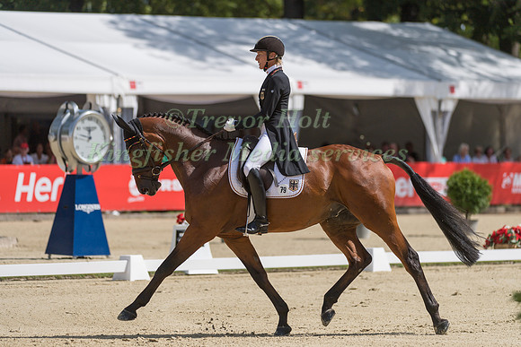 INGRID KLIMKE (GER) AND HORSEWARE HALE BOB OLD