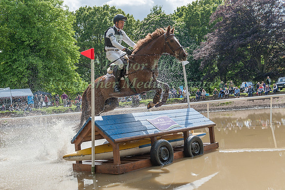 Dirk  Schrade (GER)  riding Hop And Skip