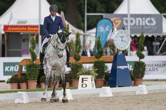 GIEL VANHOUCHE (BEL) AND AZRAEL
