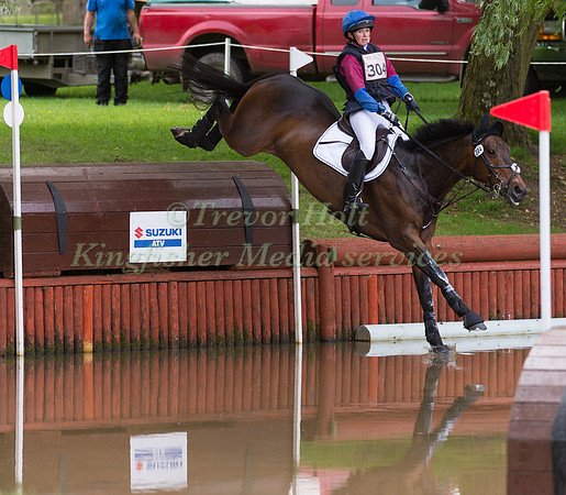 HANNAH BATE (GBR) RIDING BUCKLE END BERTIE TAKING PART IN THE CROSS COUNTRY PHASE OF THE CICO THREE STAR AT THE 2017 HOUGHTON INTERNATIONAL HORSE TRIALS