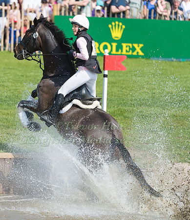 BECKY WOOLVEN  (GBR) RIDING  CHARLTON DOWN RIVERDANCE