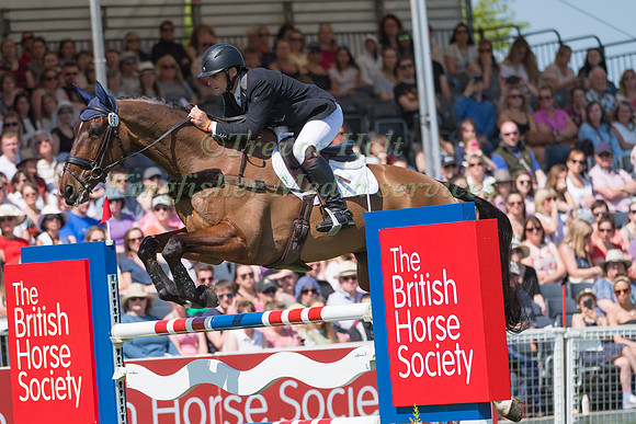 ALEXANDER BRAGG (GBR) RIDING  ZAGREB
