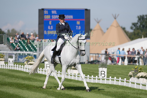 Sophie Brown (GBR) and Wil
