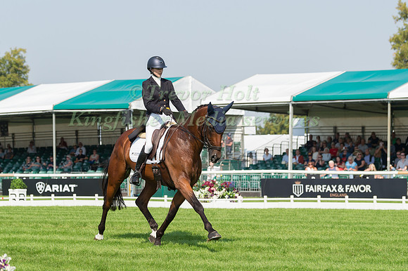 LAUREN INNES AND GLOBAL FISION M (NZL)