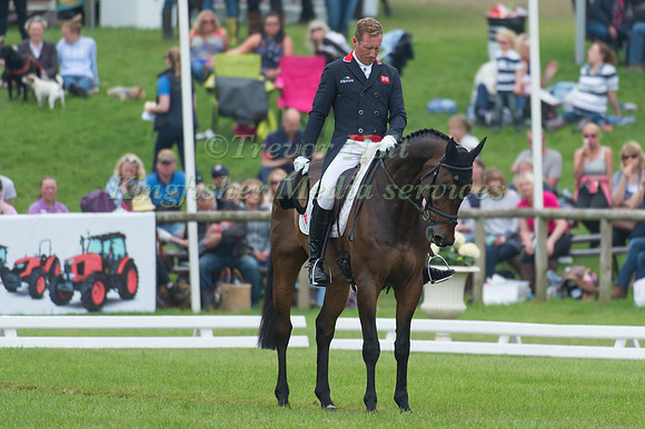 Oliver Townend (GBR) riding Note Worthy