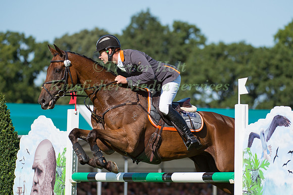 Christopher Burton (AUS) and TS Jamaimo
