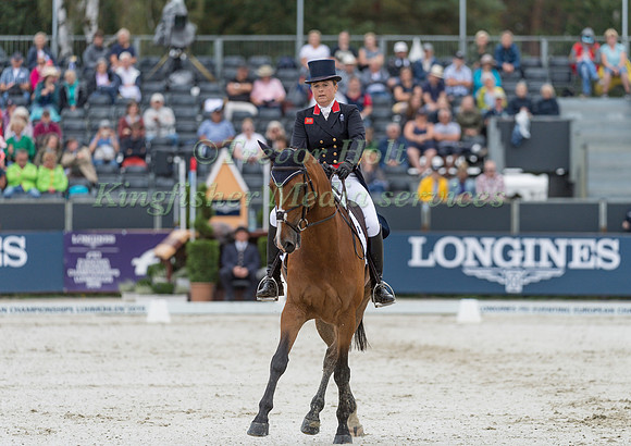 Pippa Funnell (GBR) and Majas Hope