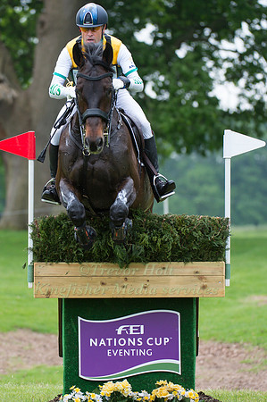 Andrew  Hoy (AUS) riding  Rutherglen