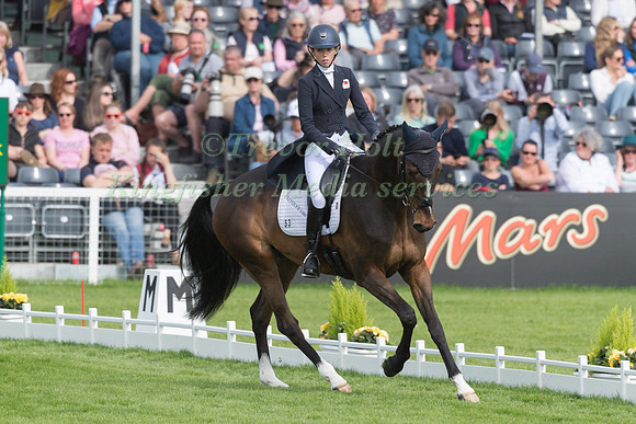 Alice Casburn (GBR) and Topspin