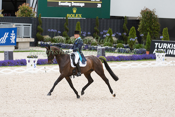 Andrew Hoy (NZL) and Rutherglen