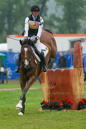 Peter Thomsen and Horseware's Barny