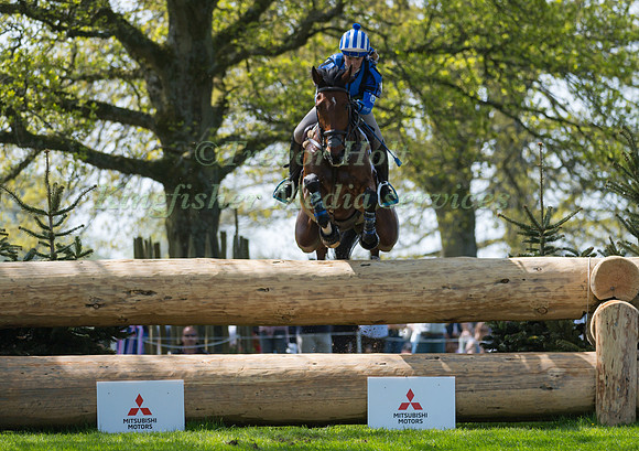 IMOGEN MURRAY (GBR) RIDING  IVAR GOODEN