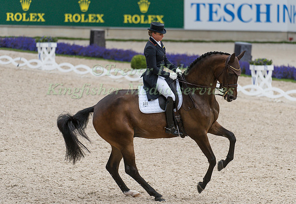Dorothee Schneider (GER) and Santiago 221 taking part in the Prize of VUV - Vereinigte Unternehmerverbände Aachen Prix St. Georges CDI4*