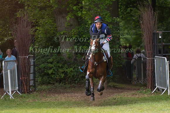 Thomas  Heffernan Ho (HKG) riding  Tayberry