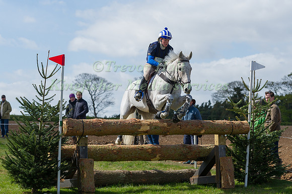 IMOGEN MURRAY  RIDING TOMGAR JESS