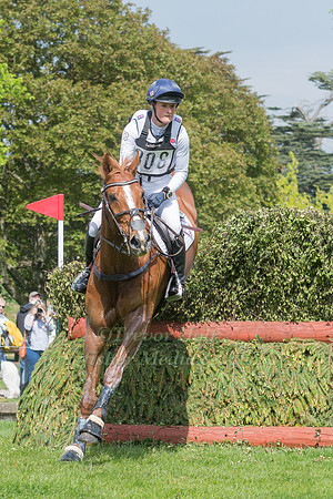 BUBBY UPTON RIDING  MAGIC ROUNDABOUT IV