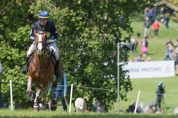 Camille Lejeune (FRA) and  Tahina des Isles