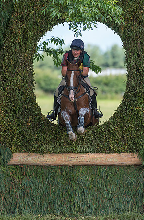 Julie Lawson (GBR) riding Faerlie Special