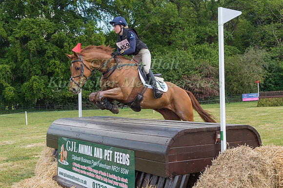 MOLLIE SUMMERLAND (GBR) AND HORATIO DN