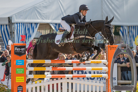 Nana DALTON  (GBR) AND ABSOLUT OPPOSITION