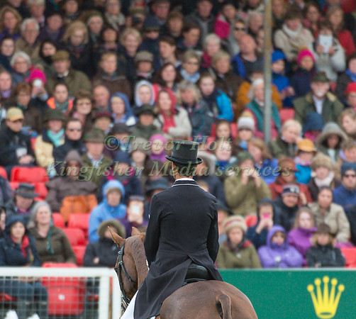 Mark Todd (NZL) riding Oloa