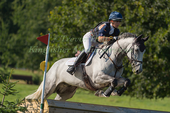 Victoria Gibson riding Lismakeera Sambuca