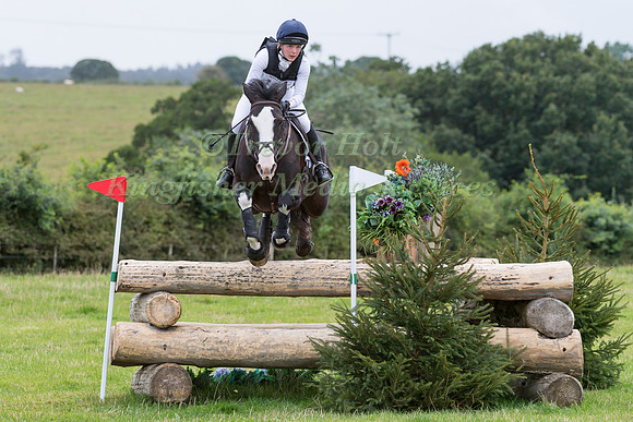 ALANIS MILNER-MOORE RIDING  MISS MAYBELL