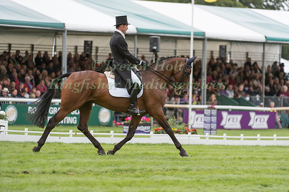 Joseph Murphy (IRL) and  Sportsfield Othello