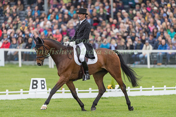 Mark Todd (NZL) and  NZB Campino