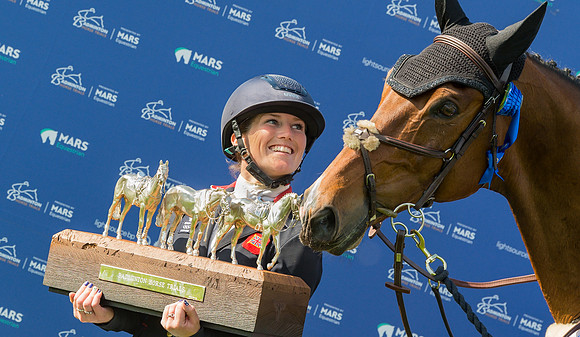 Laura Collett (GBR) and London 52 with the Badminton Trophy