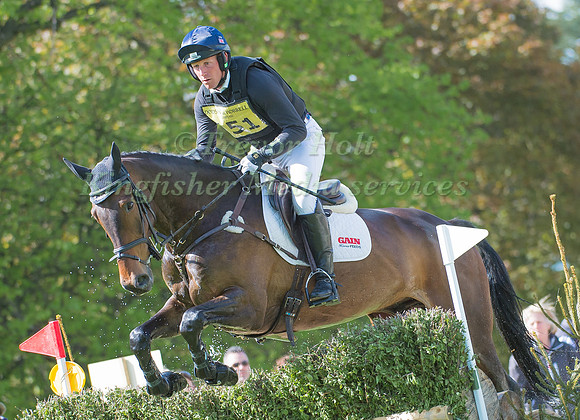 Oliver Townend riding  HARTHILL DIAMOND