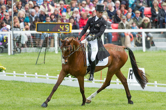 Tim Price (NZL) riding Ringwood Sky Boy