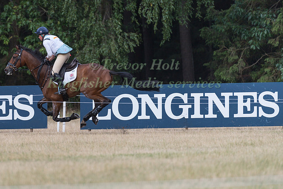 KITTY KING (GBR) AND CEYLOR L A N