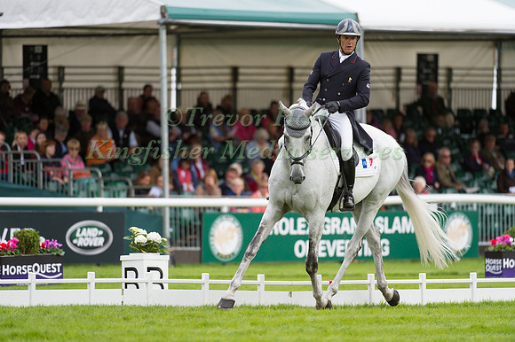 Cedric Lyard (FRA) and  Cadeau Du Roi