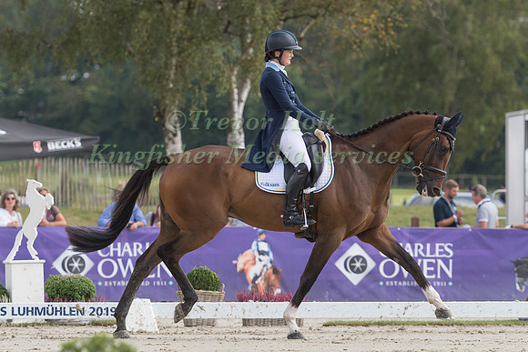 Malin Josefsson (SWE) and Golden Midnight