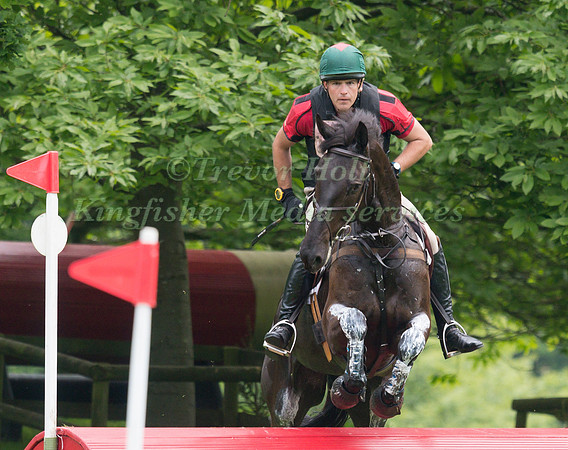 MATTHEW GLENTWORTH (GBR) AND KANDINSKY