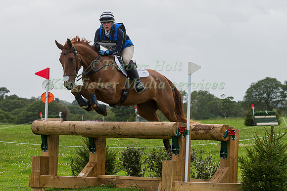 LUCY RICHARDS RIDING  WICKLOW INTO ORBIT