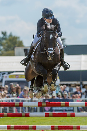 MOLLIE SUMMERLAND (GBR) AND CHARLY VAN TER HEIDEN