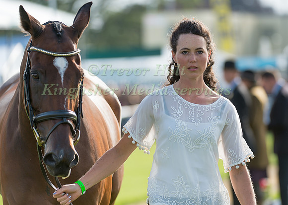 Charlotte Agnew (GBR) and  Out Of Africa Two