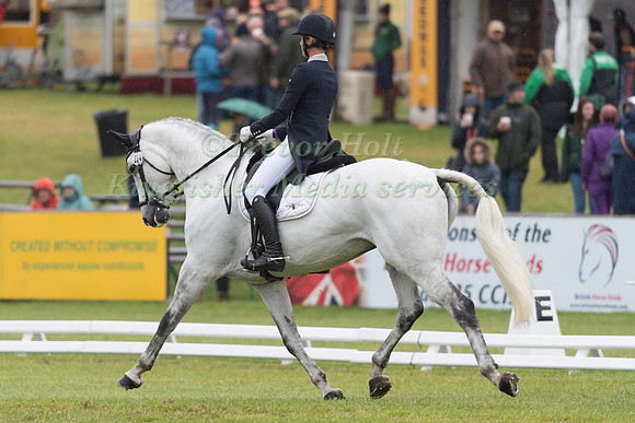 HANNAH BATE (GBR) AND FANTA BOY