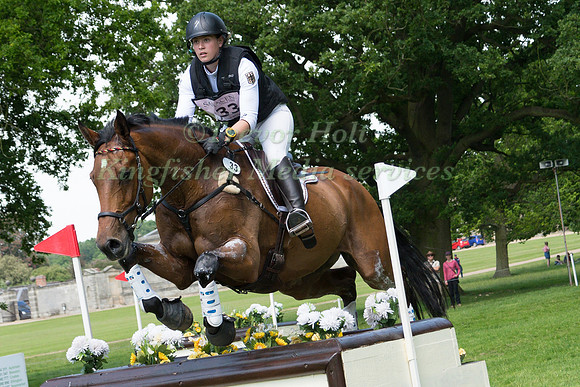 HANNA  KNUEPPEL (GER) AND CARISMO 22