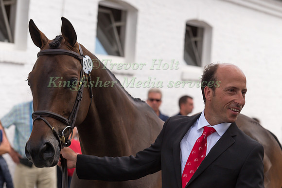 TIM PRICE (NZL) AND COOLEY SHOWTIME