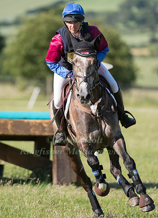 Hannah Bate, Riding  Capital T