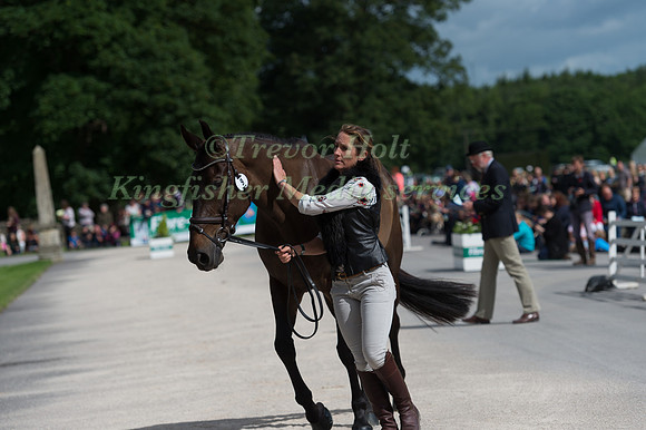 CAROLINE  POWELL (NZL) AND ON THE BRASH AT THE EQUI-TREK CCI *** FINAL HORSE INSPECTION OF THE 2017 BRAMHAM INTERNATIONAL HORSE TRIALS
