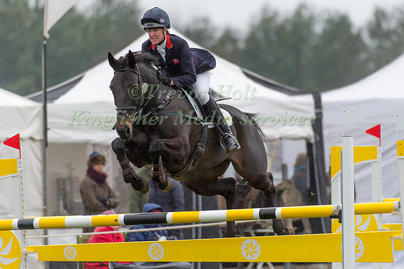 Nicola Wilson riding Annie Clover