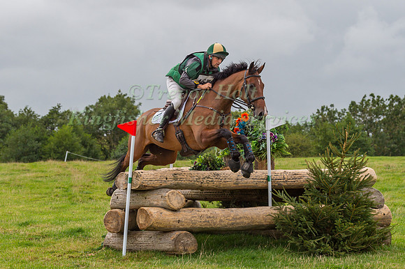 GARETH WARBURTON RIDING  SHENANDOAH IV