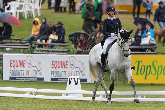 HANNAH BATE (GBR) AND FANTA BOY